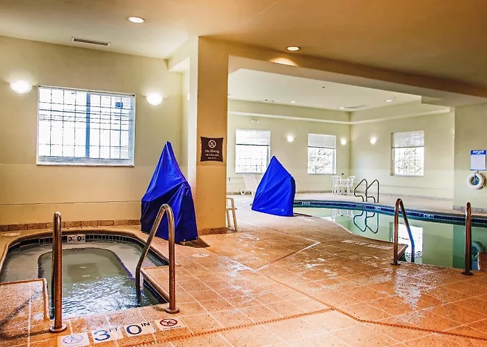 Hotel Comfort Near Libertyville North Grayslake