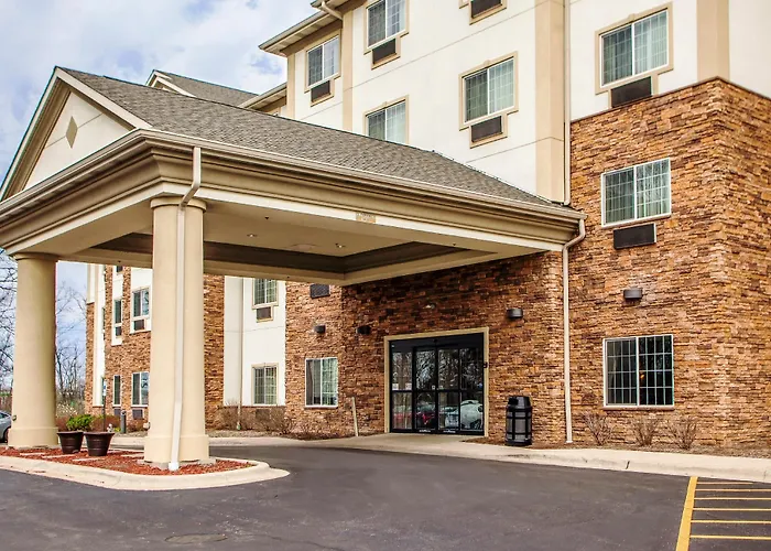 Comfort Near Libertyville North 4*