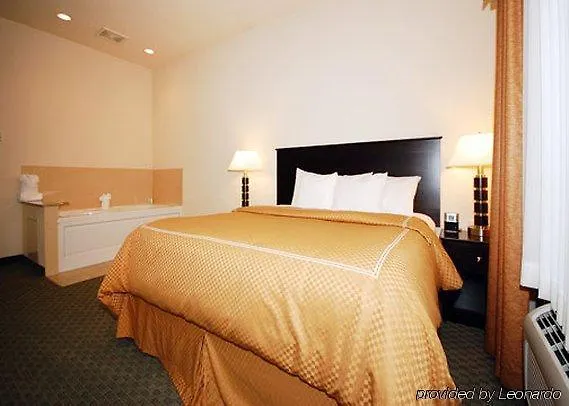 Hotel Comfort Near Libertyville North 4*