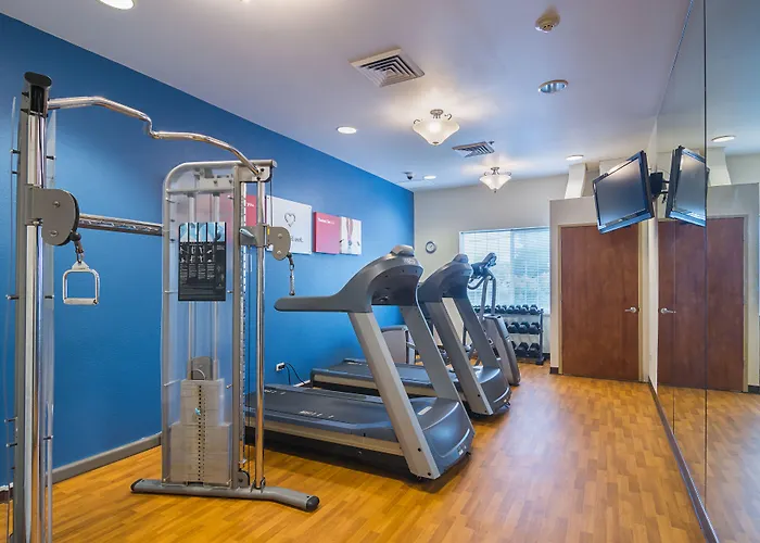 Hotel Comfort Near Libertyville North Grayslake