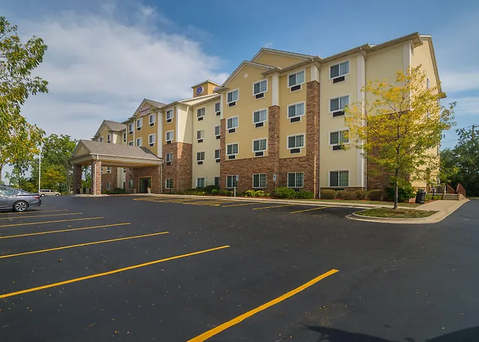 Comfort Near Libertyville North 4* Grayslake