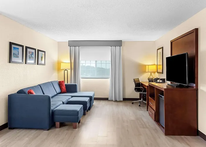 Comfort Near Libertyville North Hotel Grayslake