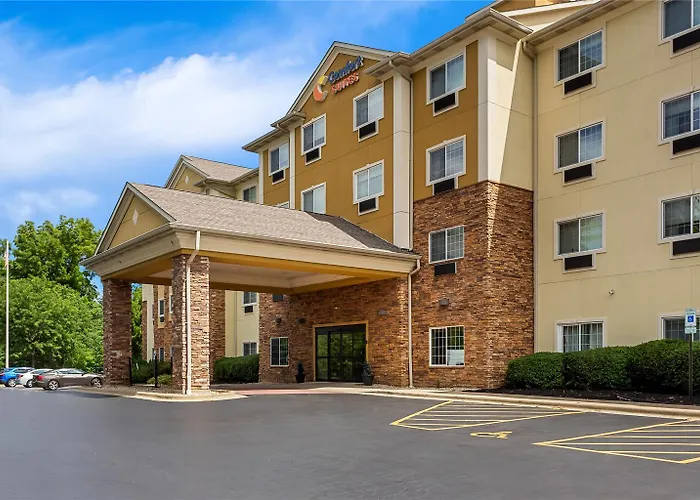 Hotel Comfort Near Libertyville North 4*