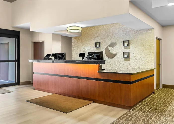 Hotel Comfort Near Libertyville North
