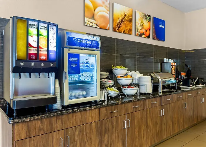 Hotel Comfort Near Libertyville North