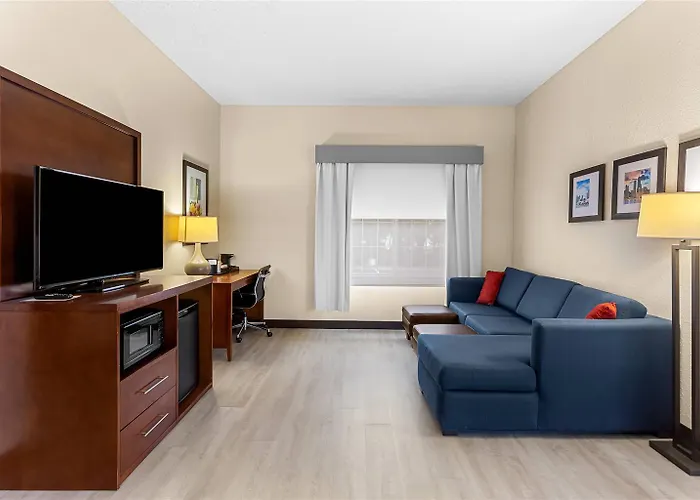 Hotel Comfort Near Libertyville North Grayslake