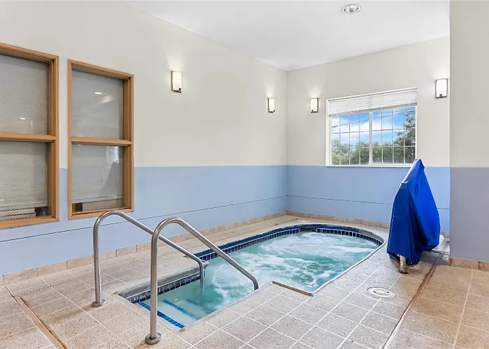Comfort Near Libertyville North Hotel