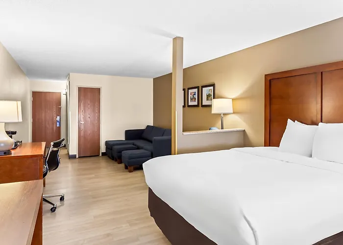 Comfort Near Libertyville North 4*