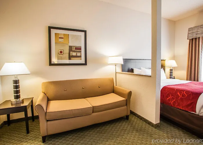 Comfort Near Libertyville North 4* Grayslake